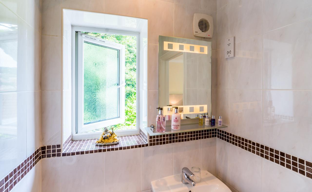 Westwood Guest House Lyme Regis Bagian luar foto